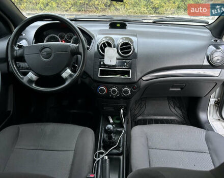 Серый Шевроле Авео, объемом двигателя 1.5 л и пробегом 191 тыс. км за 2999 $, фото 10 на Automoto.ua