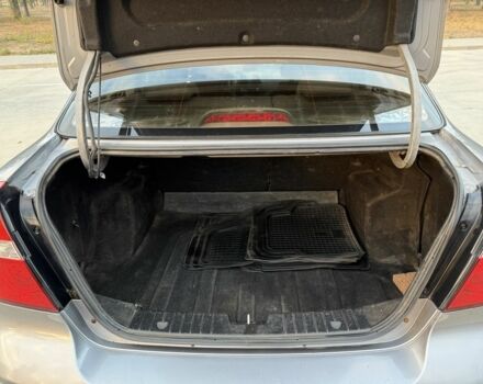 Серый Шевроле Авео, объемом двигателя 1.5 л и пробегом 350 тыс. км за 3200 $, фото 5 на Automoto.ua