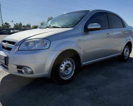 Сірий Шевроле Авео, об'ємом двигуна 1.6 л та пробігом 180 тис. км за 4500 $, фото 1 на Automoto.ua
