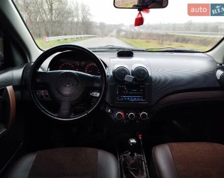 Серый Шевроле Авео, объемом двигателя 1.5 л и пробегом 183 тыс. км за 4200 $, фото 10 на Automoto.ua