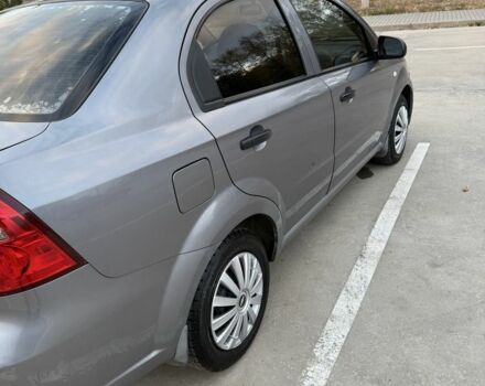 Серый Шевроле Авео, объемом двигателя 1.5 л и пробегом 350 тыс. км за 3200 $, фото 2 на Automoto.ua