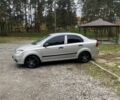 Серый Шевроле Авео, объемом двигателя 1.5 л и пробегом 235 тыс. км за 3900 $, фото 3 на Automoto.ua
