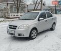 Серый Шевроле Авео, объемом двигателя 1.5 л и пробегом 250 тыс. км за 3800 $, фото 1 на Automoto.ua