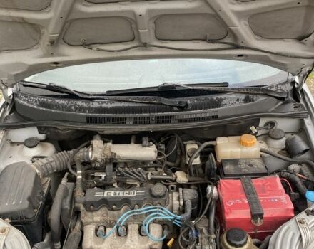 Серый Шевроле Авео, объемом двигателя 1.5 л и пробегом 235 тыс. км за 3900 $, фото 10 на Automoto.ua