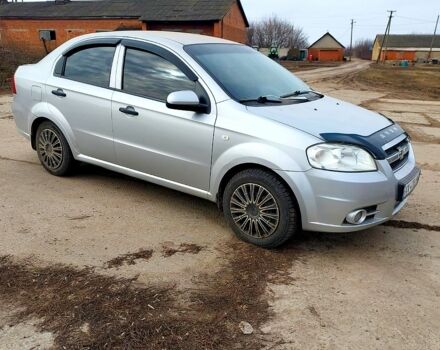 Сірий Шевроле Авео, об'ємом двигуна 1.5 л та пробігом 200 тис. км за 3850 $, фото 1 на Automoto.ua