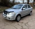 Серый Шевроле Авео, объемом двигателя 1.5 л и пробегом 214 тыс. км за 3400 $, фото 1 на Automoto.ua