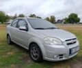 Серый Шевроле Авео, объемом двигателя 1.6 л и пробегом 205 тыс. км за 3850 $, фото 1 на Automoto.ua