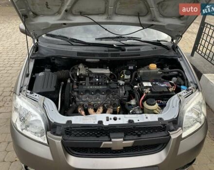 Серый Шевроле Авео, объемом двигателя 1.5 л и пробегом 393 тыс. км за 2850 $, фото 9 на Automoto.ua