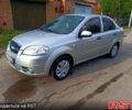 Серый Шевроле Авео, объемом двигателя 1.5 л и пробегом 200 тыс. км за 3750 $, фото 1 на Automoto.ua