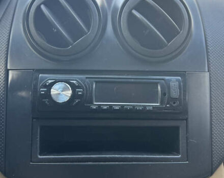 Серый Шевроле Авео, объемом двигателя 1.6 л и пробегом 214 тыс. км за 2700 $, фото 14 на Automoto.ua