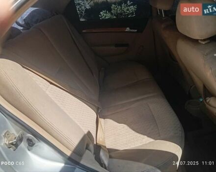 Серый Шевроле Авео, объемом двигателя 1.6 л и пробегом 250 тыс. км за 2900 $, фото 18 на Automoto.ua