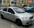 Серый Шевроле Авео, объемом двигателя 1.5 л и пробегом 298 тыс. км за 2700 $, фото 1 на Automoto.ua