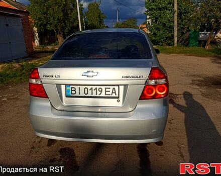 Серый Шевроле Авео, объемом двигателя 1.5 л и пробегом 200 тыс. км за 3750 $, фото 1 на Automoto.ua