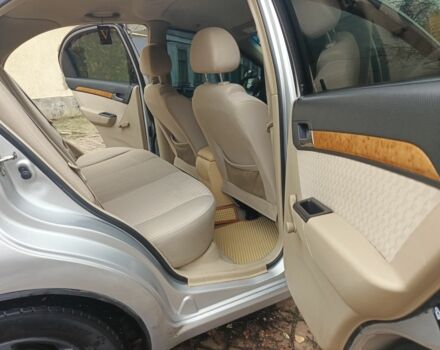 Серый Шевроле Авео, объемом двигателя 1.6 л и пробегом 2 тыс. км за 3200 $, фото 5 на Automoto.ua