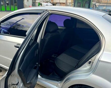 Серый Шевроле Авео, объемом двигателя 1.5 л и пробегом 204 тыс. км за 4000 $, фото 4 на Automoto.ua