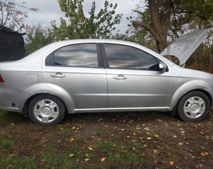 Серый Шевроле Авео, объемом двигателя 1.6 л и пробегом 197 тыс. км за 3500 $, фото 3 на Automoto.ua