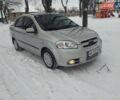 Серый Шевроле Авео, объемом двигателя 1.6 л и пробегом 320 тыс. км за 3200 $, фото 1 на Automoto.ua