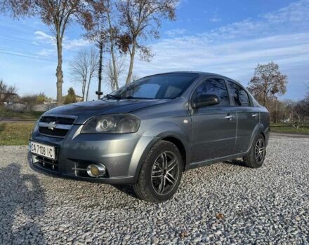 Серый Шевроле Авео, объемом двигателя 1.5 л и пробегом 300 тыс. км за 2350 $, фото 4 на Automoto.ua