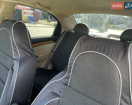 Сірий Шевроле Авео, об'ємом двигуна 1.6 л та пробігом 193 тис. км за 4100 $, фото 16 на Automoto.ua