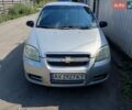 Серый Шевроле Авео, объемом двигателя 1.2 л и пробегом 257 тыс. км за 3250 $, фото 1 на Automoto.ua