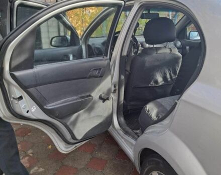 Сірий Шевроле Авео, об'ємом двигуна 1.5 л та пробігом 131 тис. км за 4000 $, фото 1 на Automoto.ua
