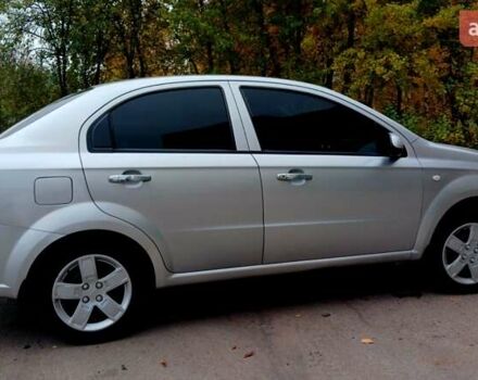 Серый Шевроле Авео, объемом двигателя 1.5 л и пробегом 220 тыс. км за 4100 $, фото 1 на Automoto.ua