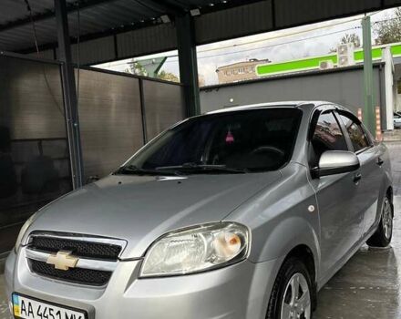 Серый Шевроле Авео, объемом двигателя 1.5 л и пробегом 203 тыс. км за 3800 $, фото 2 на Automoto.ua