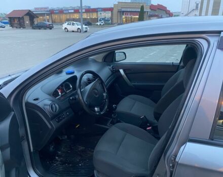 Серый Шевроле Авео, объемом двигателя 1.5 л и пробегом 236 тыс. км за 2900 $, фото 3 на Automoto.ua