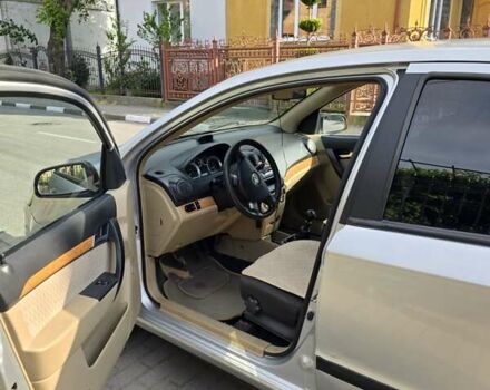 Серый Шевроле Авео, объемом двигателя 1.6 л и пробегом 185 тыс. км за 3499 $, фото 3 на Automoto.ua