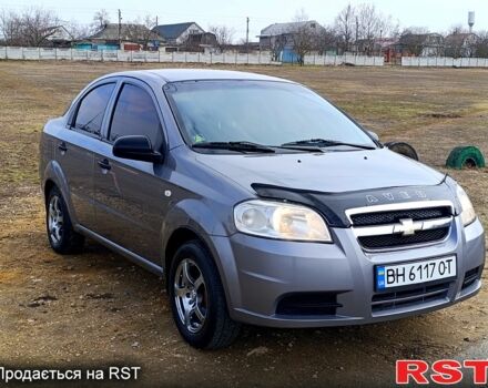 Серый Шевроле Авео, объемом двигателя 1.5 л и пробегом 333 тыс. км за 3550 $, фото 2 на Automoto.ua