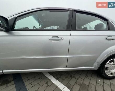 Сірий Шевроле Авео, об'ємом двигуна 1.6 л та пробігом 353 тис. км за 4000 $, фото 3 на Automoto.ua