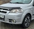 Серый Шевроле Авео, объемом двигателя 1.5 л и пробегом 320 тыс. км за 3500 $, фото 1 на Automoto.ua