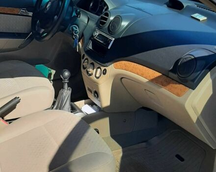 Серый Шевроле Авео, объемом двигателя 1.6 л и пробегом 199 тыс. км за 4300 $, фото 3 на Automoto.ua