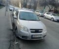 Серый Шевроле Авео, объемом двигателя 1.5 л и пробегом 300 тыс. км за 3800 $, фото 1 на Automoto.ua