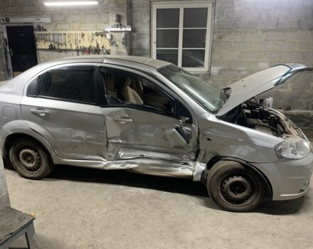 Серый Шевроле Авео, объемом двигателя 1.6 л и пробегом 190 тыс. км за 1600 $, фото 2 на Automoto.ua