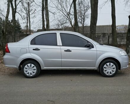 Серый Шевроле Авео, объемом двигателя 1.5 л и пробегом 204 тыс. км за 3600 $, фото 1 на Automoto.ua