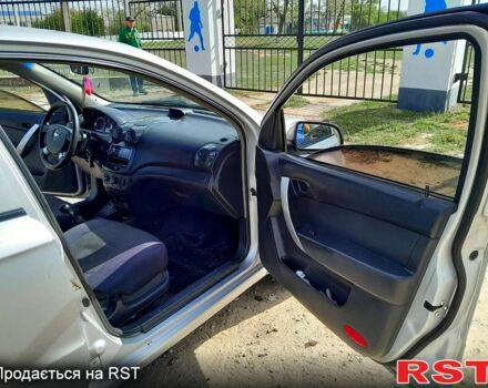 Серый Шевроле Авео, объемом двигателя 1.5 л и пробегом 315 тыс. км за 3700 $, фото 9 на Automoto.ua