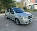 Серый Шевроле Авео, объемом двигателя 1.5 л и пробегом 235 тыс. км за 3900 $, фото 1 на Automoto.ua
