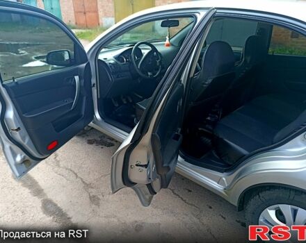 Серый Шевроле Авео, объемом двигателя 1.5 л и пробегом 200 тыс. км за 3750 $, фото 10 на Automoto.ua