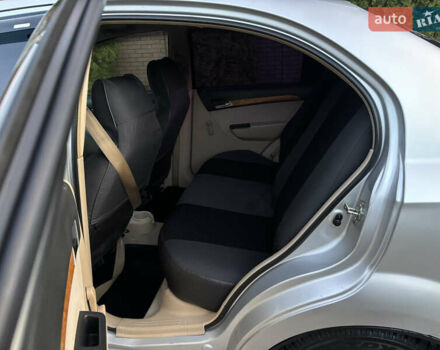 Сірий Шевроле Авео, об'ємом двигуна 1.6 л та пробігом 148 тис. км за 4550 $, фото 31 на Automoto.ua