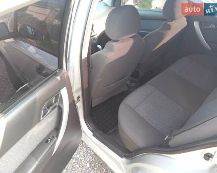 Сірий Шевроле Авео, об'ємом двигуна 1.5 л та пробігом 240 тис. км за 5000 $, фото 1 на Automoto.ua