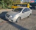 Серый Шевроле Авео, объемом двигателя 1.6 л и пробегом 240 тыс. км за 999 $, фото 1 на Automoto.ua