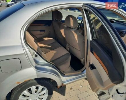 Серый Шевроле Авео, объемом двигателя 1.6 л и пробегом 138 тыс. км за 2800 $, фото 9 на Automoto.ua