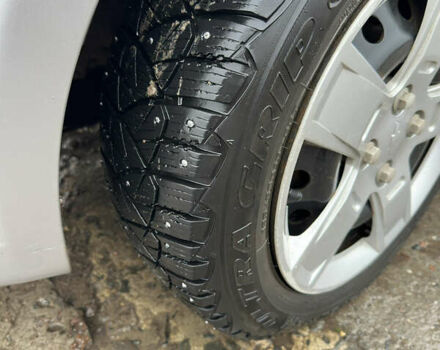 Сірий Шевроле Авео, об'ємом двигуна 1.5 л та пробігом 245 тис. км за 3500 $, фото 6 на Automoto.ua