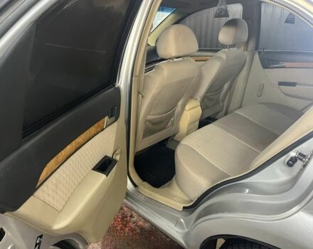 Серый Шевроле Авео, объемом двигателя 1.6 л и пробегом 240 тыс. км за 2700 $, фото 1 на Automoto.ua