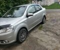 Серый Шевроле Авео, объемом двигателя 1.6 л и пробегом 216 тыс. км за 3800 $, фото 1 на Automoto.ua