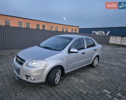 Серый Шевроле Авео, объемом двигателя 1.5 л и пробегом 164 тыс. км за 3700 $, фото 1 на Automoto.ua