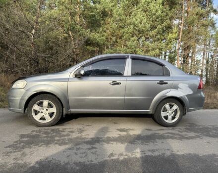 Сірий Шевроле Авео, об'ємом двигуна 1.5 л та пробігом 420 тис. км за 1800 $, фото 1 на Automoto.ua