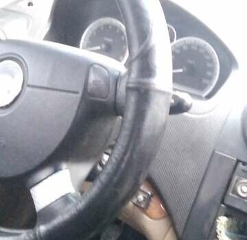 Сірий Шевроле Авео, об'ємом двигуна 1.6 л та пробігом 295 тис. км за 1800 $, фото 4 на Automoto.ua