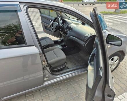 Серый Шевроле Авео, объемом двигателя 1.5 л и пробегом 191 тыс. км за 5000 $, фото 2 на Automoto.ua